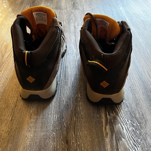 Columbia Men's Crestwood Mid Waterproof Hiking Boots - Picture 4 of 7